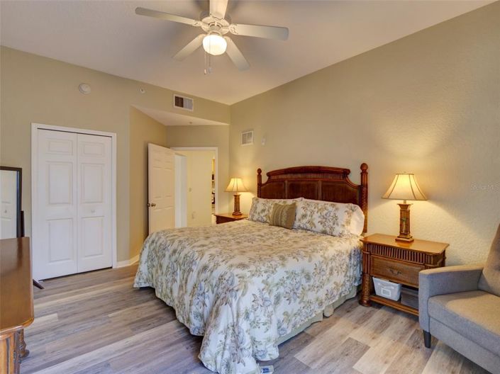 Image No.22-2 Bed Apartment for sale