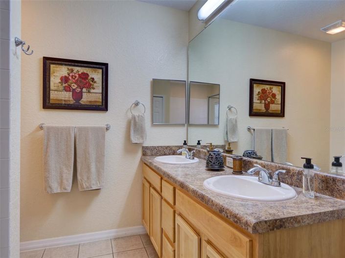 Image No.25-2 Bed Apartment for sale