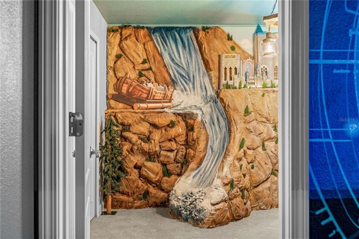 Image No.43-9 Bed House for sale