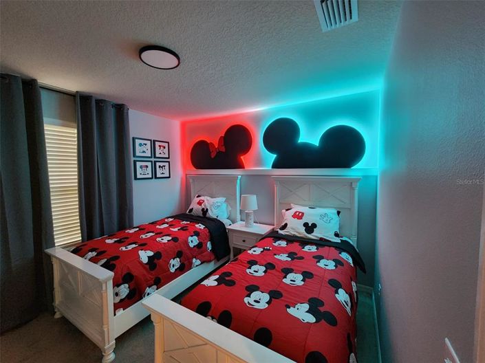 Image No.19-5 Bed Townhouse for sale