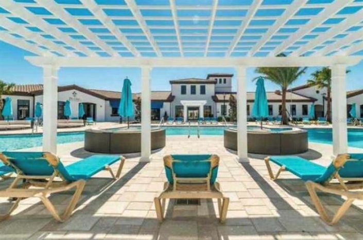 Image No.36-5 Bed Townhouse for sale