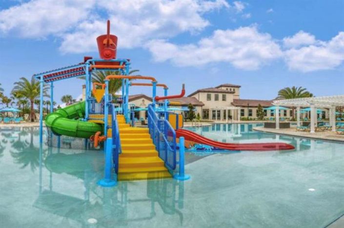 Image No.41-5 Bed Townhouse for sale