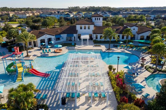 Image No.42-5 Bed Townhouse for sale