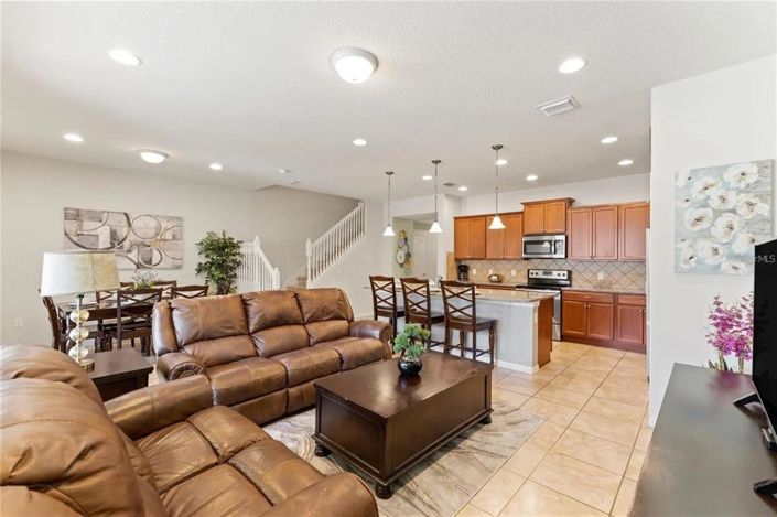 Image No.9-5 Bed Townhouse for sale