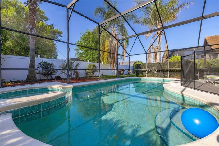 Image No.38-4 Bed House for sale