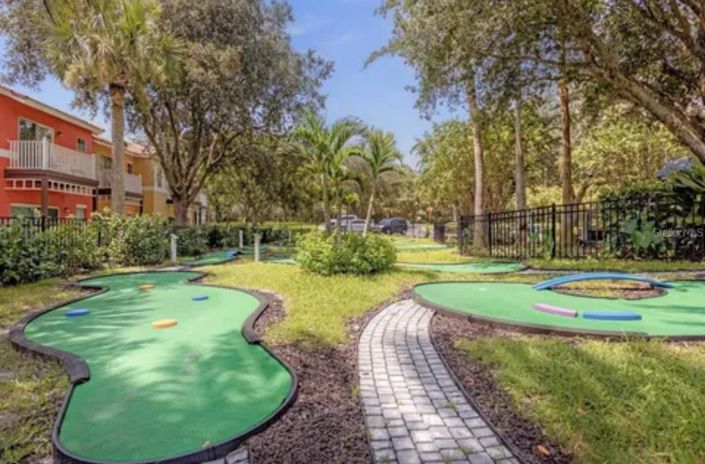 Image No.30-4 Bed Townhouse for sale