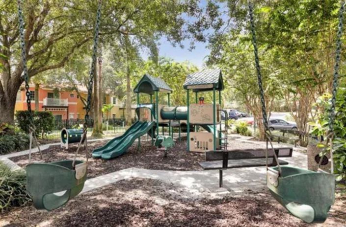 Image No.31-4 Bed Townhouse for sale