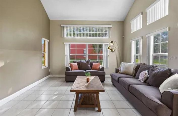 Image No.7-4 Bed Townhouse for sale