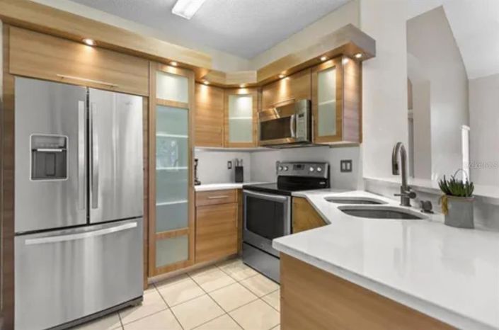 Image No.8-4 Bed Townhouse for sale