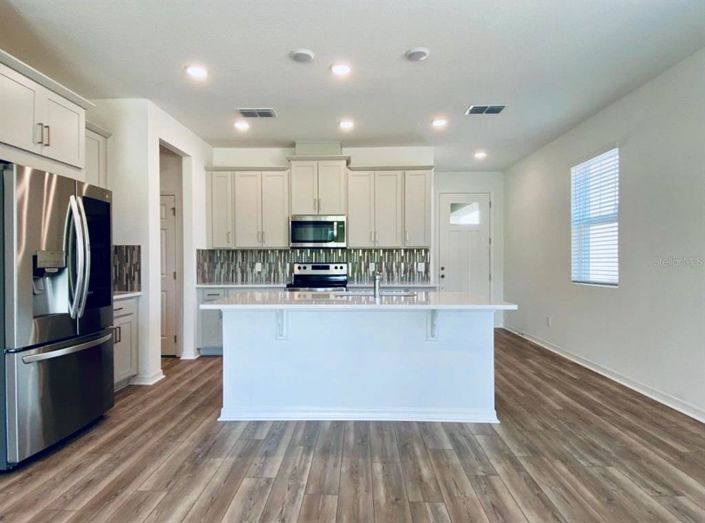 Image No.2-3 Bed Townhouse for sale