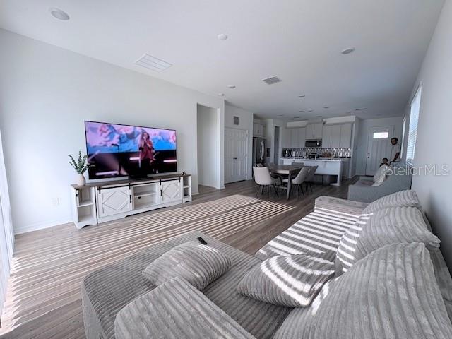 Image No.20-3 Bed Townhouse for sale