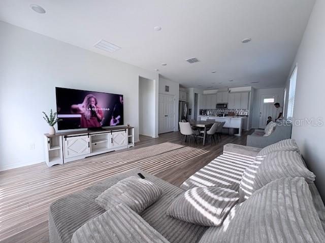 Image No.21-3 Bed Townhouse for sale