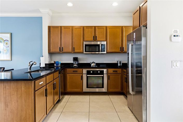 Image No.10-3 Bed Townhouse for sale