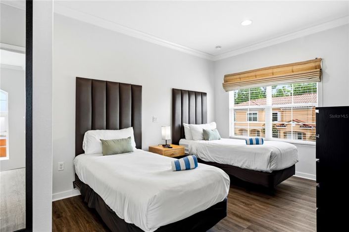 Image No.19-3 Bed Townhouse for sale