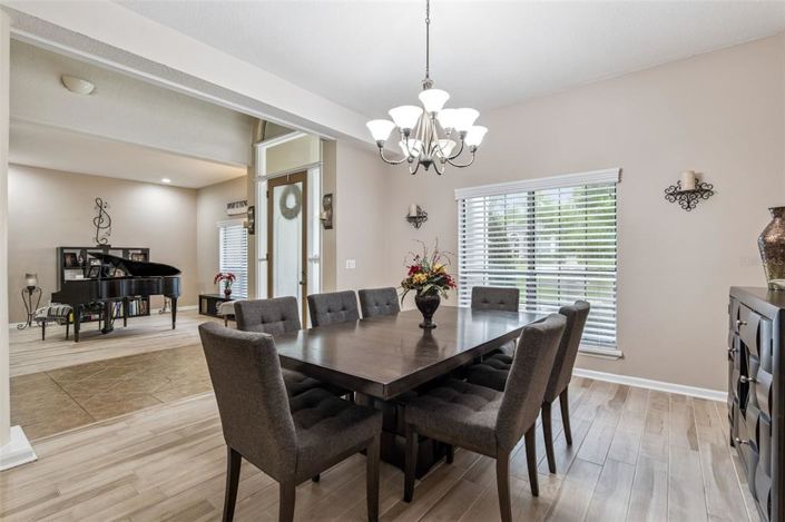 Image No.13-4 Bed House for sale