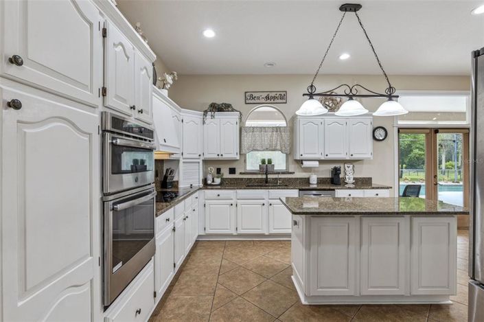 Image No.18-4 Bed House for sale