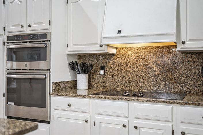 Image No.20-4 Bed House for sale