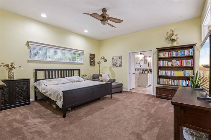 Image No.25-4 Bed House for sale