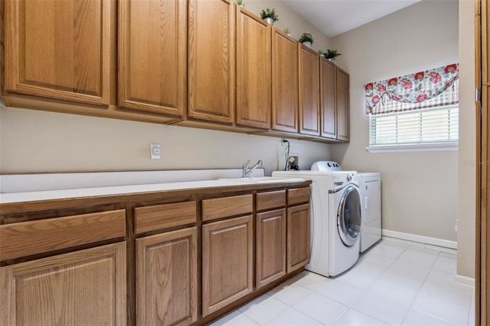 Image No.41-4 Bed House for sale