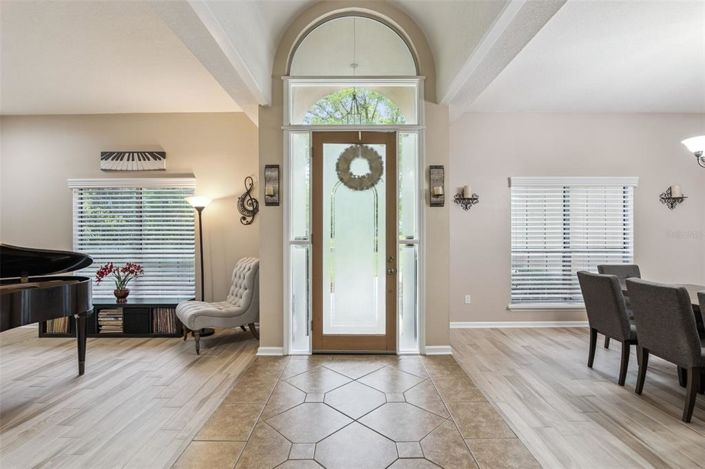 Image No.8-4 Bed House for sale