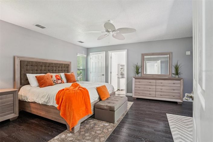 Image No.21-3 Bed House for sale