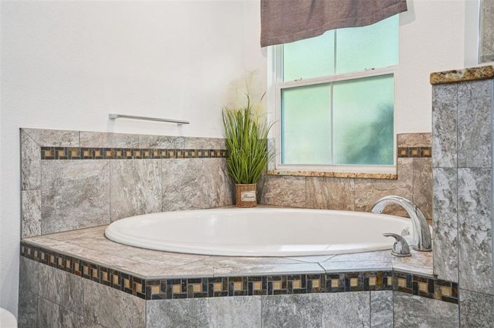 Image No.27-3 Bed House for sale