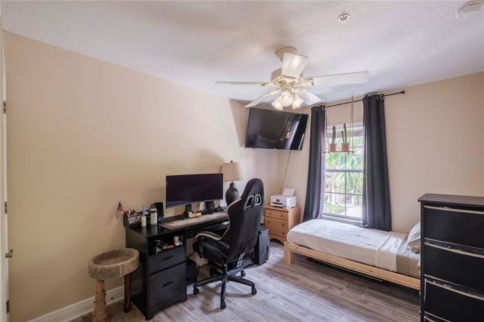 Image No.24-3 Bed Townhouse for sale