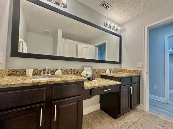 Image No.21-3 Bed Townhouse for sale