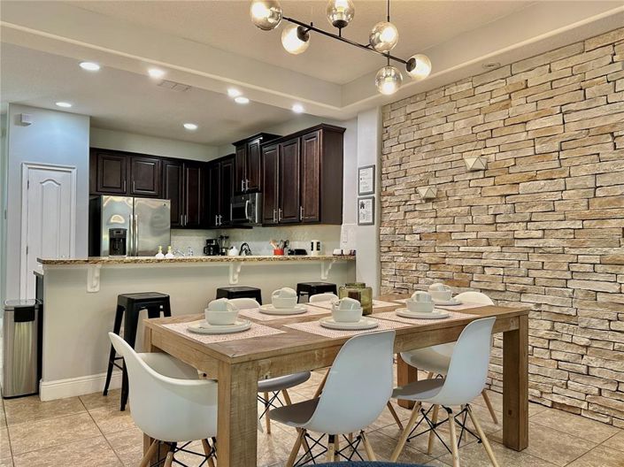 Image No.5-3 Bed Townhouse for sale