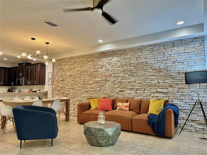 Image No.7-3 Bed Townhouse for sale