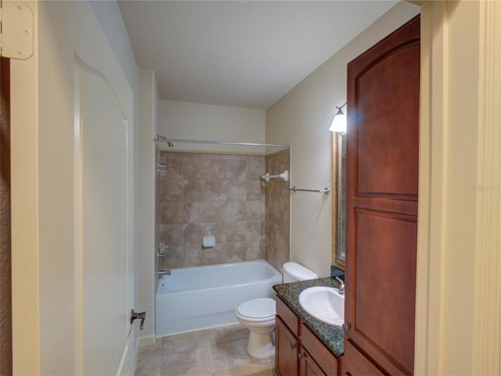 Image No.17-2 Bed Apartment for sale