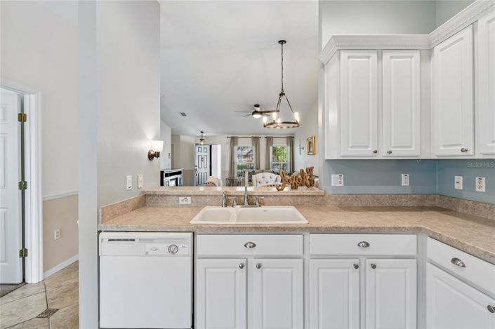 Image No.11-2 Bed House for sale