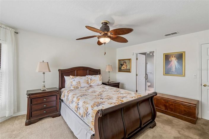 Image No.18-2 Bed House for sale