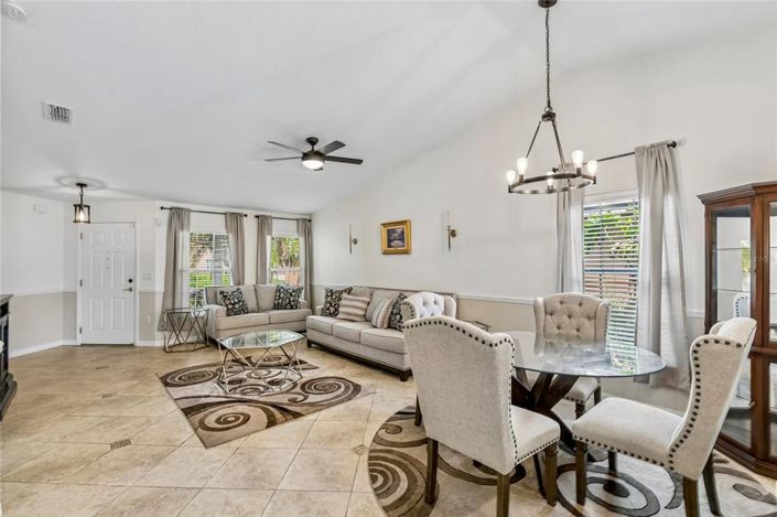 Image No.4-2 Bed House for sale