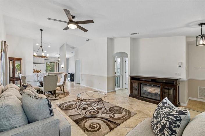 Image No.5-2 Bed House for sale