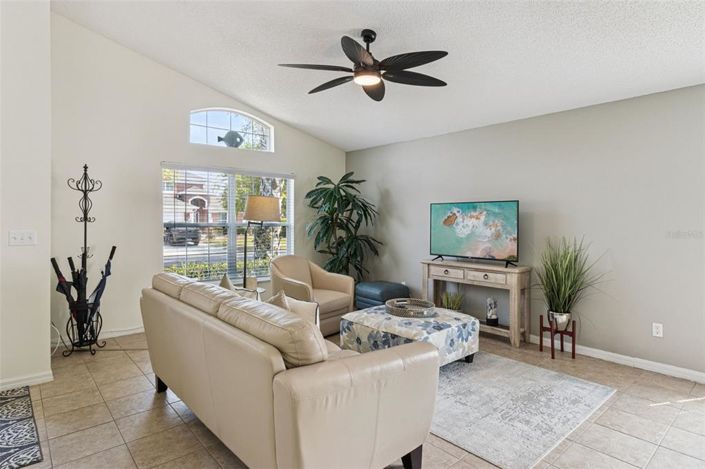 Image No.14-4 Bed House for sale