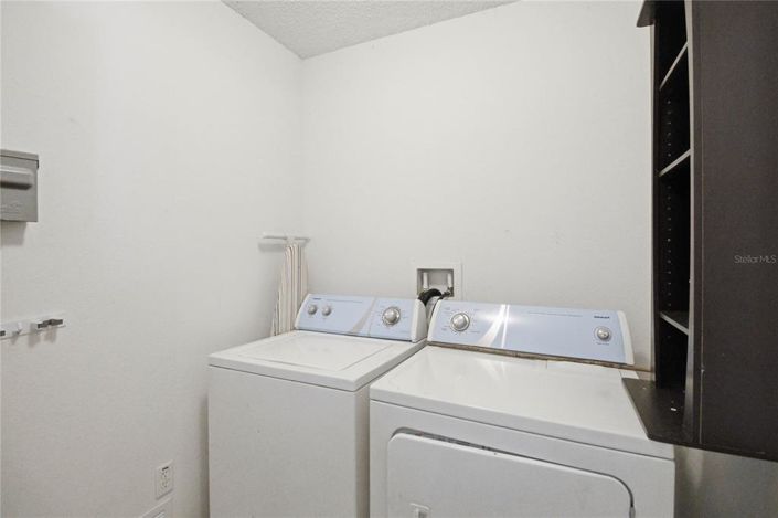 Image No.18-4 Bed House for sale