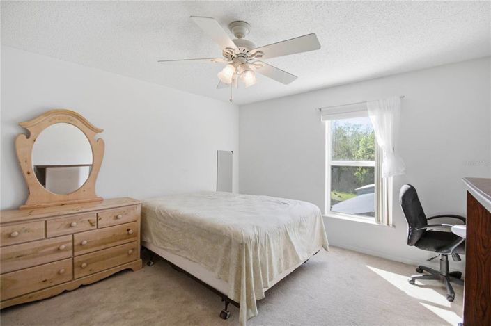 Image No.25-4 Bed House for sale