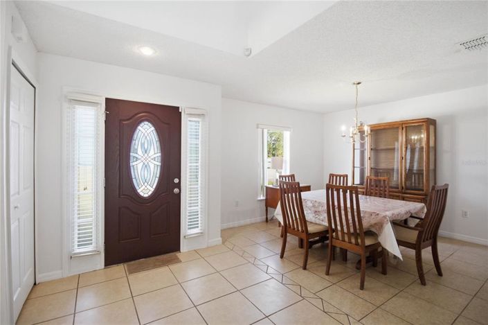 Image No.6-4 Bed House for sale