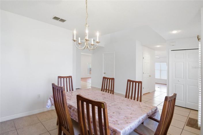 Image No.8-4 Bed House for sale