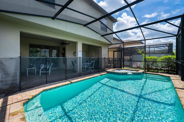 Image No.30-6 Bed House for sale