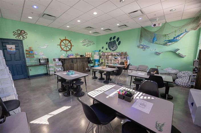 Image No.54-6 Bed House for sale