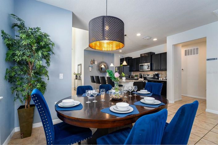 Image No.7-6 Bed House for sale