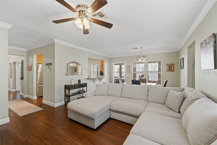 Image No.10-5 Bed House for sale