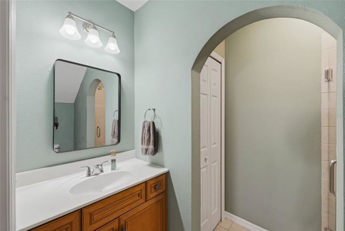 Image No.14-5 Bed House for sale