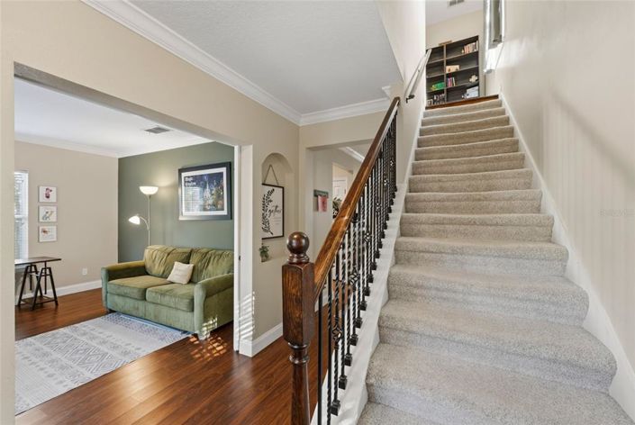 Image No.2-5 Bed House for sale