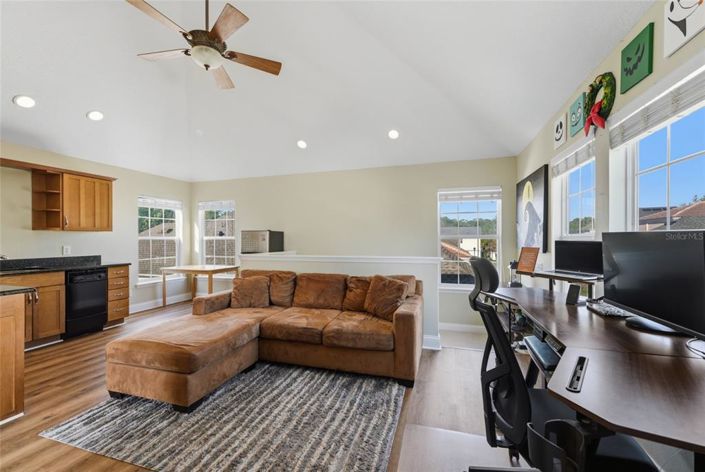 Image No.23-5 Bed House for sale