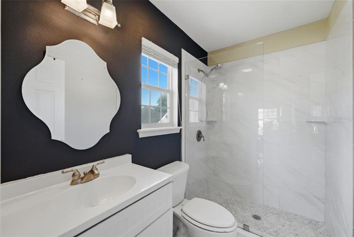 Image No.26-5 Bed House for sale