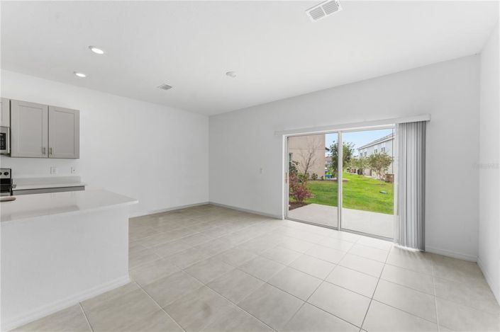 Image No.10-3 Bed Townhouse for sale