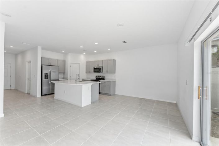 Image No.8-3 Bed Townhouse for sale